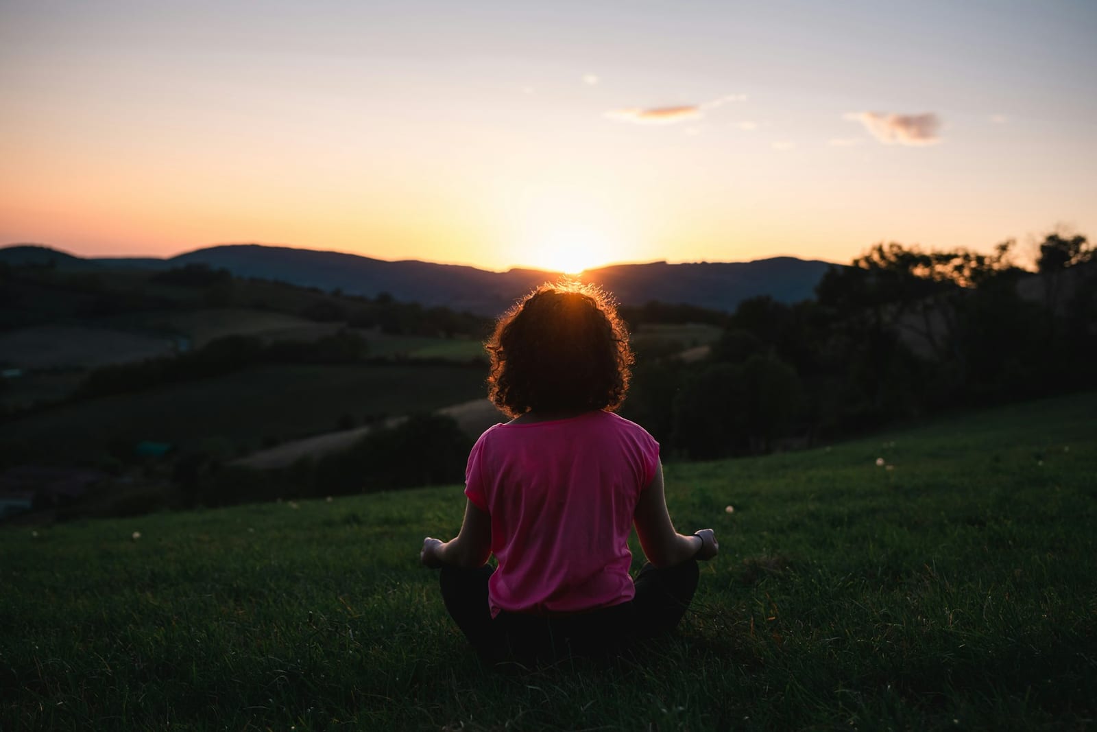 Yin, Restorative, Vinyasa — welcher Yoga-Stil wann passt